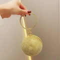 Pochette da sera sferica con strass dorati e grande manico circolare in metallo - Oro