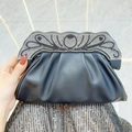 Bolso de noche negro plisado con adornos de pedrería para banquetes y eventos formales - Negro