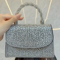 Bolso de noche plateado elegante con pedrería brillante y asa retorcida - Negro