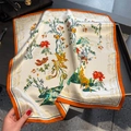 Elegante foulard di seta con stampe floreali e fenice in beige e bordo arancione - 53*53cm / Stampa Vintage Cinese (ZS-562)