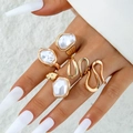 Minimalistisches Goldring-Set mit unregelmäßigen Perlen und skulpturalen geometrischen Designs - Gold (31074-ring-G)