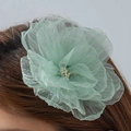 Pince à cheveux fleur 3D vert menthe avec pétales en tulle et perles pour femme - Fleur 3D Vert Menthe (30012-hp-green-EP)