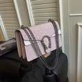 Borsa a tracolla leopardata rosa con catena in argento e fibbia a tigre - Rosa