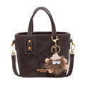 Dunkelbraune matte Beuteltasche aus Leder mit Tragegriffen und Plüsch-Monster-Anhänger - Ohne Anhänger / Kaffeebraun