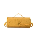 Sac à main baguette jaune à texture autruche avec poignée et fermoir doré pivotant - Jaune