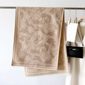 Elegante bufanda con estampado floral vintage marrón claro y flecos suaves - Caqui