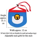 Dettaglio bandana lavorata a maglia per animali con motivo a campanella e laccio rosso - M (Lunghezza del cavo 64cm, per animali sotto i 15kg) / Stile Campana Blu