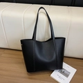 Classic black leather tote bag with lychee texture and stylish gold rivet detail - Black (Without Charm)