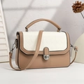Sac à bandoulière bicolore à la mode avec rabat matelassé et fermoir argenté - Khaki Blanc