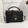 Sac bandoulière noir avec motif en losanges et fermoir ovale en métal argenté - Noir