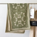 Detail eines dunkelgrünen Paisley-Schals im Boho-Stil mit Elefantenmustern und Fransen - 66*186cm / Grün