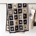 Schal mit Karomuster und Pferdeprint und Quasten in elegantem Beige und Schwarz - Beige-Schwarz