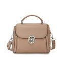 Sac bandoulière en cuir grainé taupe avec fermoir argenté et poignée supérieure - Kaki