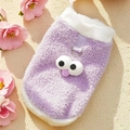Détail du gilet en peluche violet pour animaux avec yeux de dessin animé et anneau en D - S (Poitrine 35cm) / Gros Yeux Violets