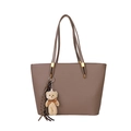 Borsa tote taupe minimalista in ecopelle con un simpatico ciondolo a forma di orso - Senza Ciondolo / Cachi
