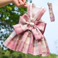 Vestido arnés para perro de cuadros rosas con lazo grande y correa a juego - XL (Pecho 50 cm, Sugerido 5,5-7 kg) / Vestido a Cuadros Rosa Oscuro