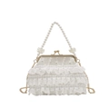 Elegante witte kanten avondtas met ruches, parelhandvat en gouden schouderketting - Wit
