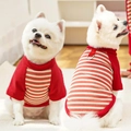 Détail d'un t-shirt rayé pour animaux avec manches raglan et anneau en D pour la laisse - S / T-shirt 2 pattes / 506 Rayé Rouge-Blanc