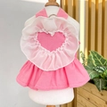 Dettaglio dell'abito rosa per animali con volant a cuore in rete e anello a D in metallo - L / Rosa