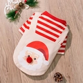 Dettaglio dell'abito natalizio per cani con strisce rosse e bretelle color beige - Stile Bretelle Babbo Natale a Righe / S