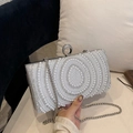 Pochette da sera argento con perle bianche, strass e chiusura ad anello elegante - Argento (Motivo a Goccia-4009)