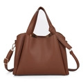 Braune Handtasche aus Leder mit Lychee-Maserung, Knotengriff und Schultergurt - Braun