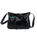 Borsa tote nera lucida con finitura testurizzata e ciondolo a forma di fragola - Senza Ciondolo / Nero