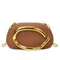 Braune gewebte runde Handgelenktasche mit goldener C-Griff und Kettenschultergurt - Braun