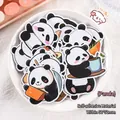 Lot d'autocollants panda mignons pour bagages sur une assiette blanche en céramique - Panda-50 Pièces