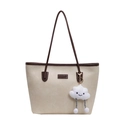 Borsa tote crema con bordi marroni e ciondolo a nuvola su sfondo bianco pulito - Bianco Sporco (Con Ciondolo)