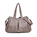 Grande borsa tote vintage color talpa con cuciture decorative e tracolla regolabile - Cammello
