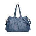Grande borsa tote blu scuro in ecopelle testurizzata vintage con tracolla regolabile - Blu lago