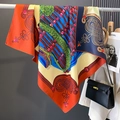 Foulard quadrato in seta stampata fronte-retro con motivi a corda e colori vivaci - Quadrato Grande / Arancione Blu Marino