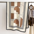 Détail d'une écharpe rayée élégante aux motifs géométriques en caramel et ivoire - 66*178cm / Kaki Foncé (FSM-12)