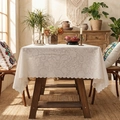 Wit rechthoekig kanten tafelkleed met bloemenjacquard en geschulpte randen - Paisley Reliëf / 60*60cm