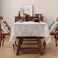 Rechthoekig jacquard tafelkleed met rozenpatroon en geschulpte kanten randen - 60*60cm / Chrysant Reliëf