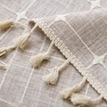 Mantel nórdico impermeable de algodón y lino con estrellas de rejilla blanca y borlas - Caqui / 140*90