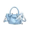 Himmelblaue Eimertasche mit Lychee-Muster, Spitzenschleife und Perlenanhängern - Blau
