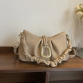 Elegante borsa a tracolla plissettata kaki con fibbia a U dorata e tracolla arricciata - Cachi