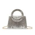Sac à main argenté à motif crocodile avec grande poignée ronde et chaîne dorée - Argenté