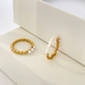 Detailed shot of 18K gold plated beaded ring with freshwater pearls and wavy hoop jewelry - US 7 / Half Circle Pearl (JZ278-4)