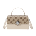 Bolso beige de contraste con solapa de lona con monograma clásico y cierre giratorio plateado - Caqui