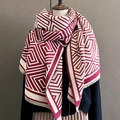 Damen Schal mit Kaschmir-Gefühl, rot-weißem geometrischem Muster und feinen Fransen - 65*185cm / Rot