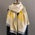 Sciarpa spessa in stile cashmere con stampa floreale gialla e dettagli sfrangiati - Beige