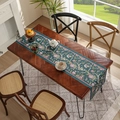 Runner da tavola floreale verde scuro impermeabile con bordo rosa su tavolo in legno - 35*150 / Verde Pavone
