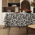 Mantel vintage crema con estampados florales negros y bordes de borlas decorativas - 150*100cm / Negro