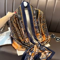 Elegante scialle da spiaggia oversize blu e arancione con motivi di uccelli e grafiche - 90*180cm / Gradiente Blu Navy Arancio