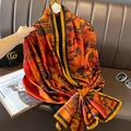 Sciarpa di seta con paesaggio artistico dai toni caldi arancio e giallo stile vintage - 90x180cm / Rosso Arancio