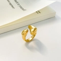 Unregelmäßiger offener Ring im Liquid-Stil mit 18K Goldbeschichtung und Spiegelglanz - US 6 / Offener unregelmäßiger Tropfenstil