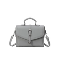 Sac à main gris clair en cuir grainé avec bandoulière réglable et boucle en métal - Gris